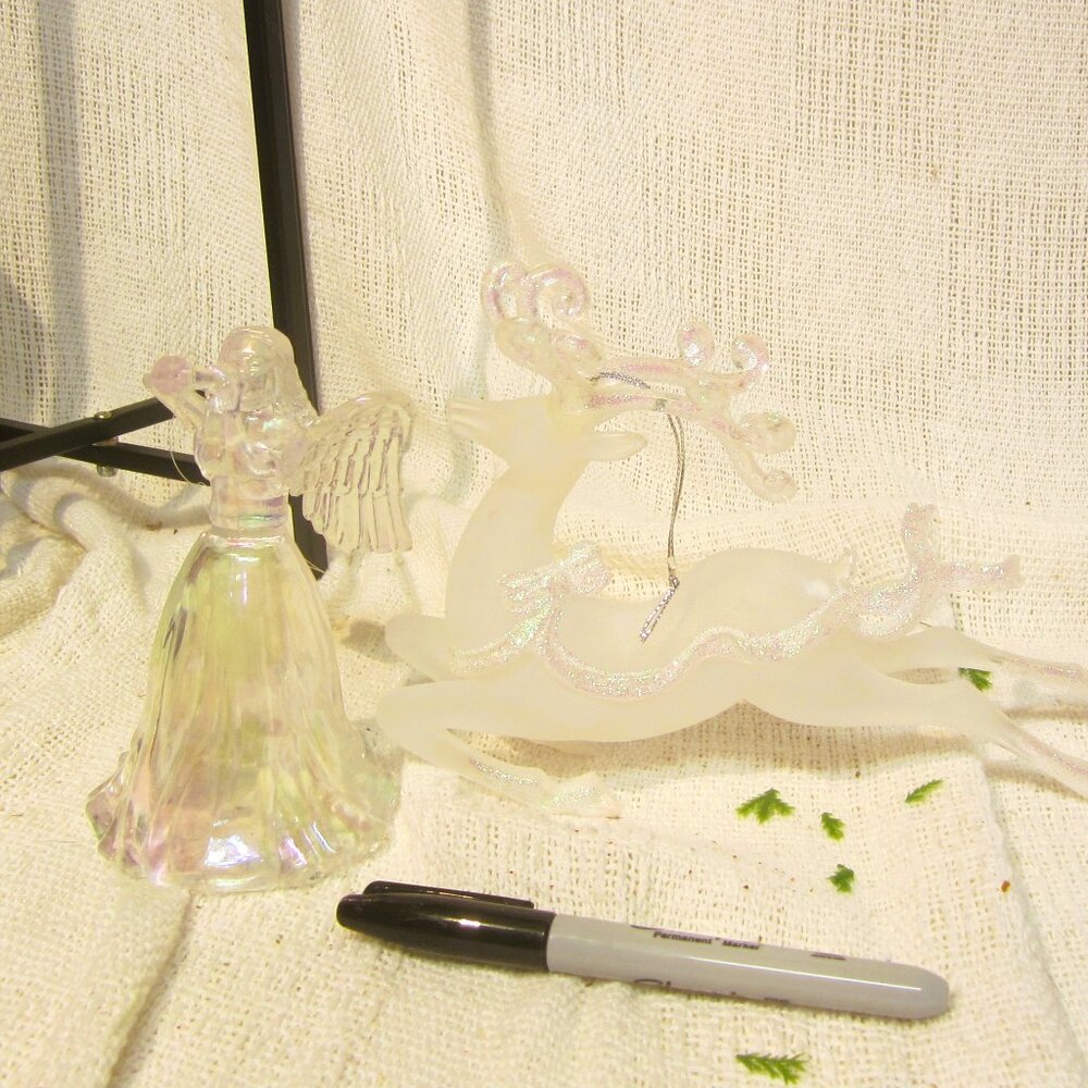 VTG SET OF 3 PLASTIC CHRISTMAS FIGURES, 2 ANGELS, 1 REINDEER